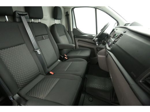Ford Transit Custom 320 2.0 TDCI L2H1 | Airco | Cruise | 3-Zits | Parkeersensoren ActivLease financial lease