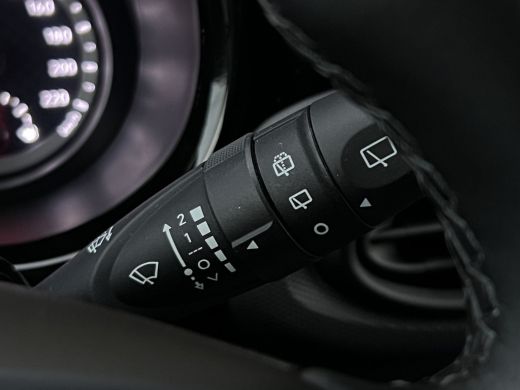 Hyundai i10 1.0 Premium | Navi | Camera | Carplay | Cruise ActivLease financial lease