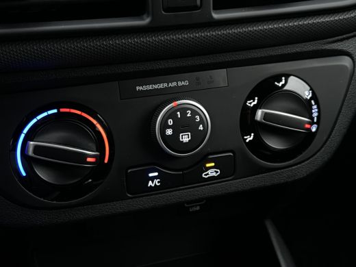 Hyundai i10 1.0 Premium | Navi | Camera | Carplay | Cruise ActivLease financial lease