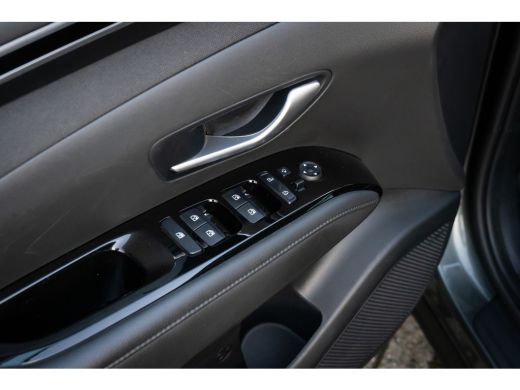 Hyundai Tucson 1.6 T-GDI PHEV Comfort Smart 4WD | Camera | Cruise adaptief | Stuur+stoel verwarming | Navi | Key... ActivLease financial lease
