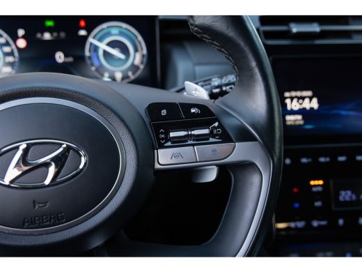 Hyundai Tucson 1.6 T-GDI PHEV Comfort Smart 4WD | Camera | Cruise adaptief | Stuur+stoel verwarming | Navi | Key... ActivLease financial lease