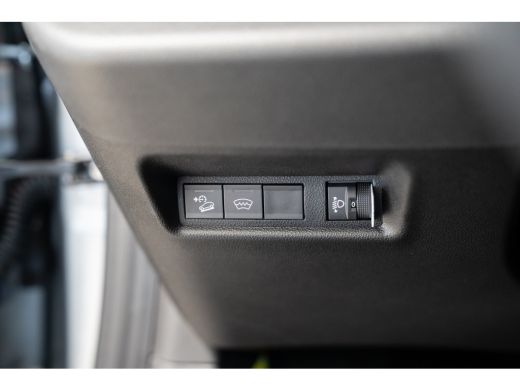 Jeep Avenger Summit 54 kWh | Navigatie | Stoel & Voorrruit verwarming | Elektrische Achterklep | Camera | Appl... ActivLease financial lease