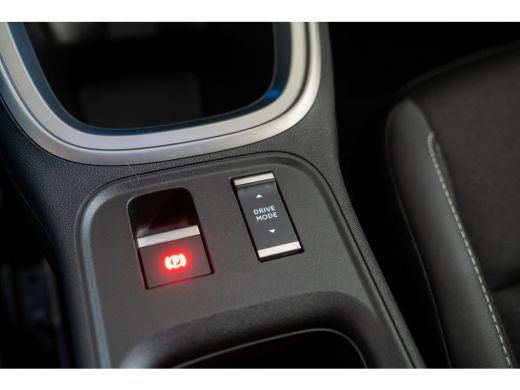 Jeep Avenger Summit 54 kWh | Navigatie | Stoel & Voorrruit verwarming | Elektrische Achterklep | Camera | Appl... ActivLease financial lease