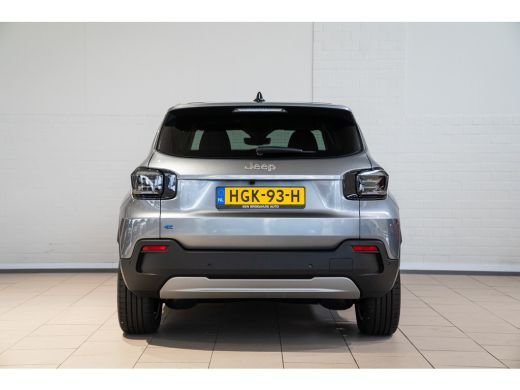 Jeep Avenger Summit 54 kWh | Navigatie | Stoel & Voorrruit verwarming | Elektrische Achterklep | Camera | Appl... ActivLease financial lease