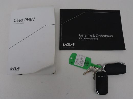 Kia Ceed 1.6 GDI PHEV ExecutiveLine | Panoramadak | Stoelventilatie | Trekhaak | Camera | Carplay | Adapti... ActivLease financial lease