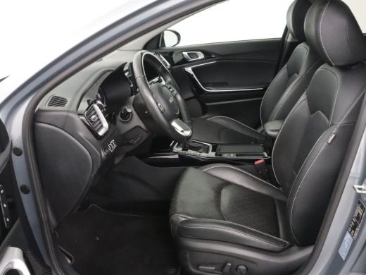 Kia Ceed 1.6 GDI PHEV ExecutiveLine | Panoramadak | Stoelventilatie | Trekhaak | Camera | Carplay | Adapti... ActivLease financial lease