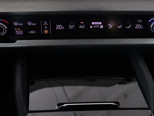 Kia Sportage 1.6 T-GDI Plug-in Hybrid AWD DynamicLine | Adaptive cruise | Carplay | Camera | Climate control |... ActivLease financial lease