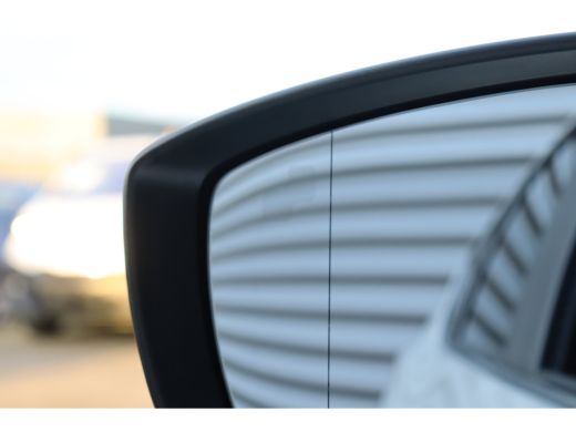 Mazda CX-5 2.0 e-SKYACTIV-G HYBRID 165PK ADVANTAGE AUTOMAAT / NAVI / CLIMA / FULL-LED / PDC / 19" LMV / KEYL... ActivLease financial lease