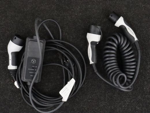 Mercedes-Benz C-Klasse 300e AMG Night | Adaptive cruise | Stoelverwarming | Carplay | Leder/Alcantara | Camera | Burmest... ActivLease financial lease