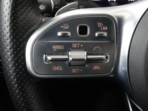 Mercedes-Benz C-Klasse 300e AMG Night | Adaptive cruise | Stoelverwarming | Carplay | Leder/Alcantara | Camera | Burmest... ActivLease financial lease