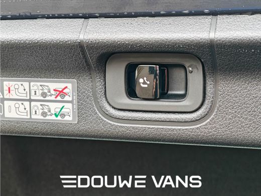 Mercedes-Benz EQE 300 Trekhaak Memory MBUX Navi Memory Camera ActivLease financial lease