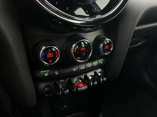 Mini Cooper Mini 1.5 Business Edition NL AUTO | LEDER | CAMERA | DEALER ONDERH | CARPLAY | ActivLease financial lease