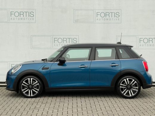 Mini Cooper Mini 1.5 Business Edition NL AUTO | LEDER | CAMERA | DEALER ONDERH | CARPLAY | ActivLease financial lease