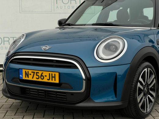 Mini Cooper Mini 1.5 Business Edition NL AUTO | LEDER | CAMERA | DEALER ONDERH | CARPLAY | ActivLease financial lease