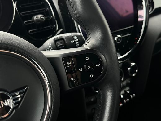 Mini Cooper Mini 1.5 Business Edition NL AUTO | LEDER | CAMERA | DEALER ONDERH | CARPLAY | ActivLease financial lease