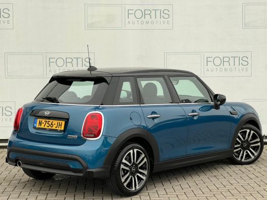 Mini Cooper Mini 1.5 Business Edition NL AUTO | LEDER | CAMERA | DEALER ONDERH | CARPLAY | ActivLease financial lease