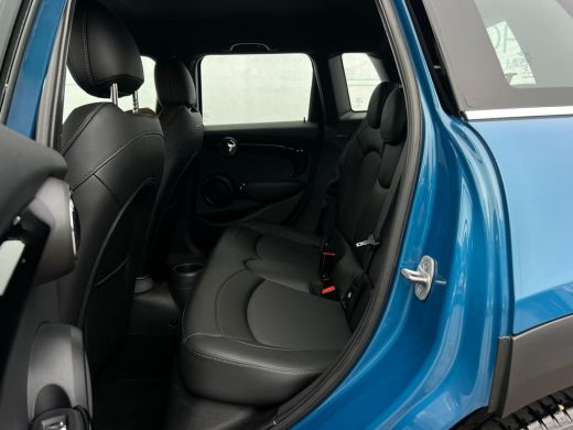 Mini Cooper Mini 1.5 Business Edition NL AUTO | LEDER | CAMERA | DEALER ONDERH | CARPLAY | ActivLease financial lease