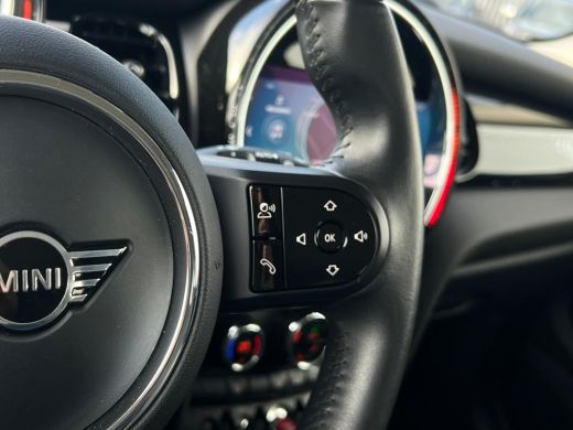 Mini Cooper Mini 1.5 Camden Edition NL AUTO | CARPLAY | DEALER ONDERH | UNION JACK ActivLease financial lease
