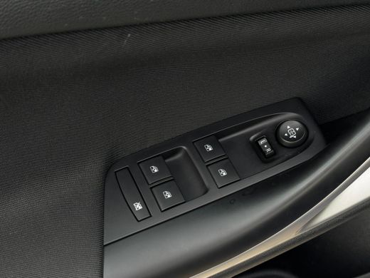 Opel Astra 1.2 Edition NL-AUTO | NAVI | Carplay ActivLease financial lease