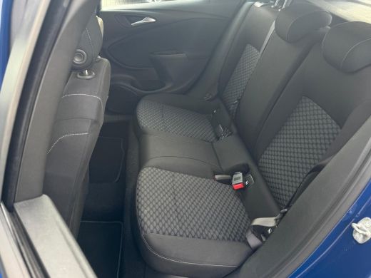 Opel Astra 1.2 Edition NL-AUTO | NAVI | Carplay ActivLease financial lease