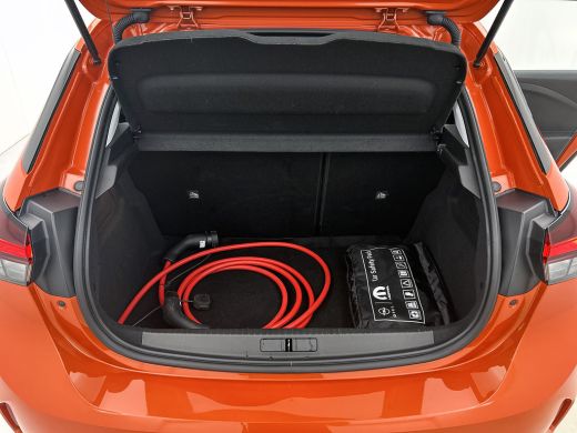 Opel Corsa-e Level 3 Edition 100KW / 50 kWh SOH 97% / Airco-Ecc. / Cruise-ctr. / Navigatie via Usb / 100% Elek... ActivLease financial lease