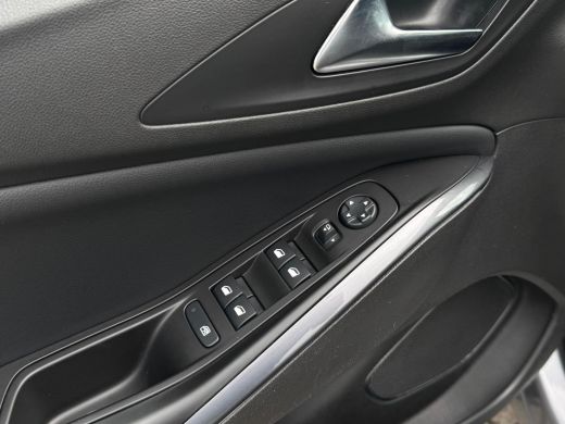 Opel Grandland X 1.2 Turbo Innovation NL-AUTO | NAVI | CARPLAY ActivLease financial lease