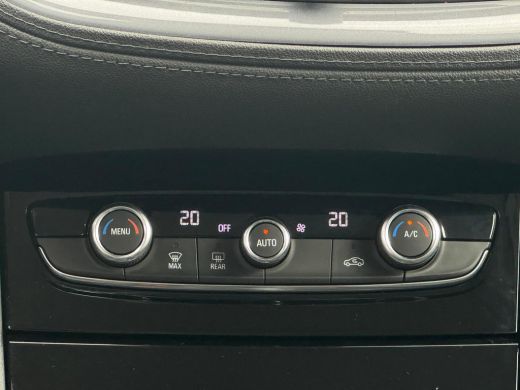 Opel Grandland X 1.2 Turbo Innovation NL-AUTO | NAVI | CARPLAY ActivLease financial lease