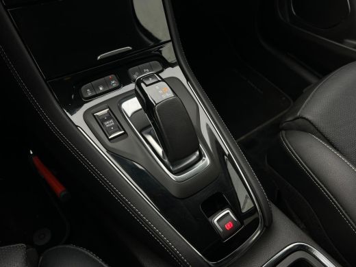 Opel Grandland X 1.6 Turbo Hybrid4 Ultimate NL-AUTO | TREKHAAK | LEDER ActivLease financial lease