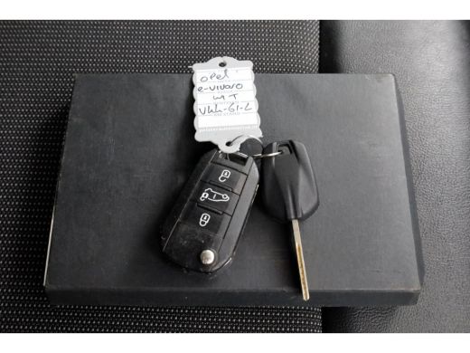 Opel Vivaro-e L2H1 Edition 75 kWh 100% Elektrisch WLTP Range 315km SOH 87% 05-2021 ActivLease financial lease