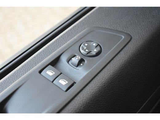 Opel Vivaro L3H1 180pk Automaat | Betimmering | Stuurverwarming | Climate Control | Parkeersensoren v/a | Nav... ActivLease financial lease