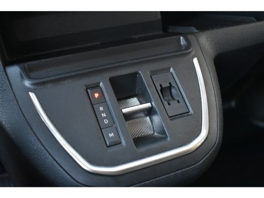 Opel Vivaro L3H1 180pk Automaat | Betimmering | Stuurverwarming | Climate Control | Parkeersensoren v/a | Nav... ActivLease financial lease