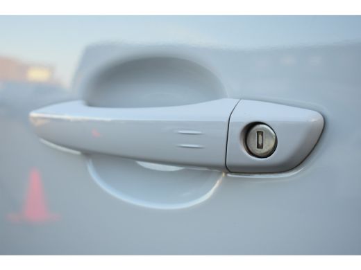 Opel Vivaro L3H1 180pk Automaat | Betimmering | Stuurverwarming | Climate Control | Parkeersensoren v/a | Nav... ActivLease financial lease