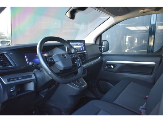 Opel Vivaro L3H1 180pk Automaat | Betimmering | Stuurverwarming | Climate Control | Parkeersensoren v/a | Nav... ActivLease financial lease