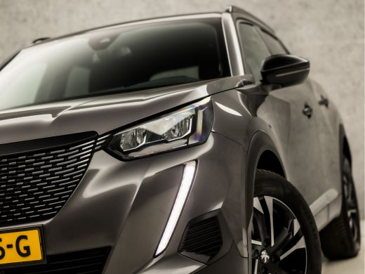 Peugeot 2008 1.2 PureTech Allure Sport Automaat 131Pk (APPLE CARPLAY, GROOT NAVI, 360 CAMERA, LEDER, ZWART HEM... ActivLease financial lease