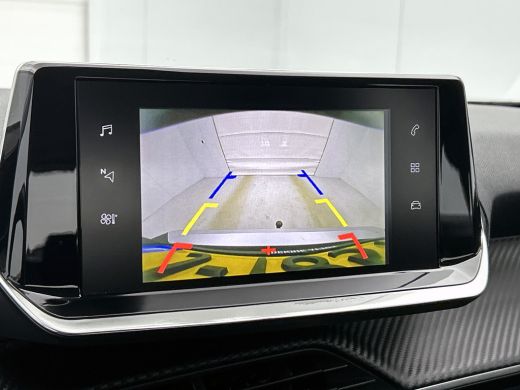 Peugeot 2008 1.5 HDi Blue Active / Trekhaak / Airco-ecc./ Camera / Navigatie / Radio multimedia / Apk 12-2026 ActivLease financial lease