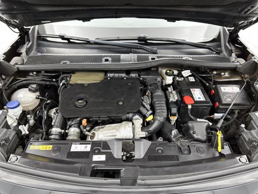 Peugeot 2008 1.5 HDi Blue Active / Trekhaak / Airco-ecc./ Camera / Navigatie / Radio multimedia / Apk 12-2026 ActivLease financial lease