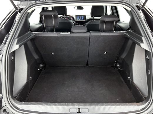 Peugeot 2008 1.5 HDi Blue Active / Trekhaak / Airco-ecc./ Camera / Navigatie / Radio multimedia / Apk 12-2026 ActivLease financial lease