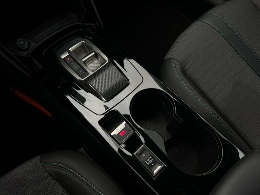 Peugeot 208 1.2 PureTech Allure NL AUTO | PDC | LAGE KM ActivLease financial lease