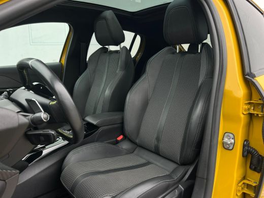 Peugeot 208 1.2 PureTech GT-Line NL-AUTO | PANODAK | CAMERA ActivLease financial lease