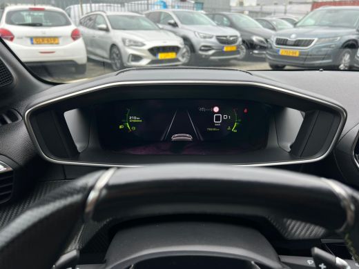 Peugeot 208 1.2 PureTech GT-Line NL-AUTO | PANODAK | CAMERA ActivLease financial lease