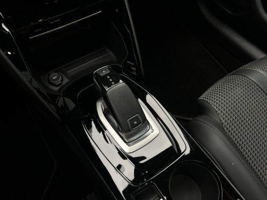 Peugeot 208 1.2 PureTech GT-Line NL-AUTO | PANODAK | CAMERA ActivLease financial lease