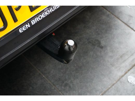 Peugeot 3008 1.2 Hybrid 136 GT | Achterbank in delen neerklapbaar | Achteruitrijcamera | Apple Carplay/Android... ActivLease financial lease