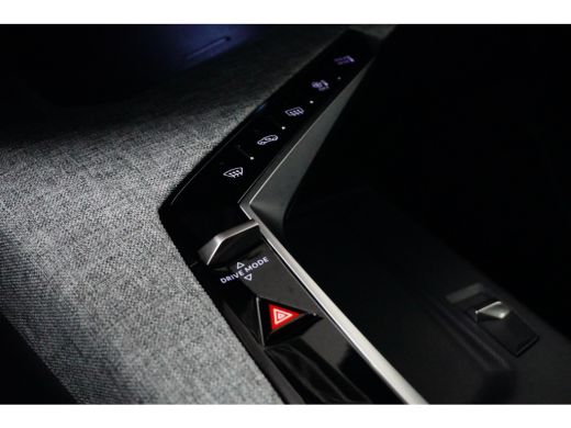 Peugeot 3008 1.2 Hybrid 136 GT | Achterbank in delen neerklapbaar | Achteruitrijcamera | Apple Carplay/Android... ActivLease financial lease