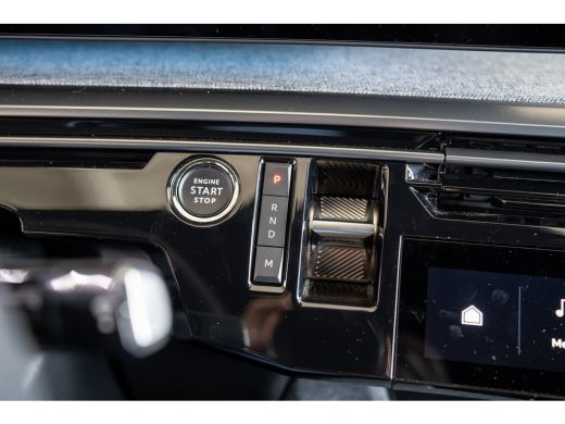 Peugeot 3008 1.2 Hybrid 136 GT | Achterbank in delen neerklapbaar | Achteruitrijcamera | Apple Carplay/Android... ActivLease financial lease