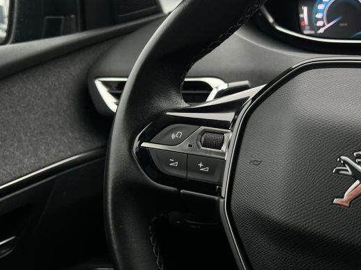 Peugeot 3008 1.6 HYbrid 225 Blue Lease Allure CAMERA | CARPLAY | CRUISE | ActivLease financial lease