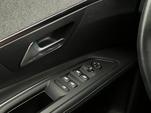 Peugeot 3008 1.6 HYbrid 225 Blue Lease Allure CAMERA | CARPLAY | CRUISE | ActivLease financial lease