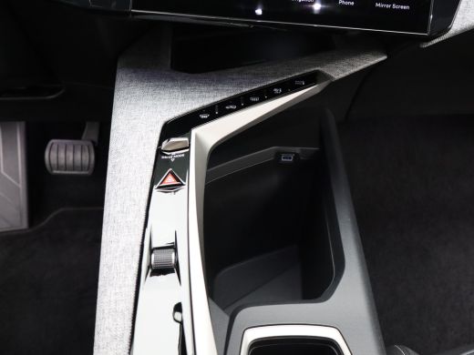 Peugeot 5008 1.2 Hybrid 136 Allure Automaat | 2 stoelen op derde rij | Achteruitrijcamera | Apple Carplay/Andr... ActivLease financial lease