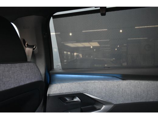 Peugeot 5008 1.2 Hybrid 136 GT 7p. DEMO-DEAL! 8 Jaar Garantie! | Massage | Elektr. Achterklep | Stoelverwarmin... ActivLease financial lease