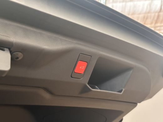 Peugeot 5008 1.2 Hybrid 136 GT Camera | Stoel + Stuurverwarming | Camera | Carplay | Digitaal Dashboard | Lede... ActivLease financial lease