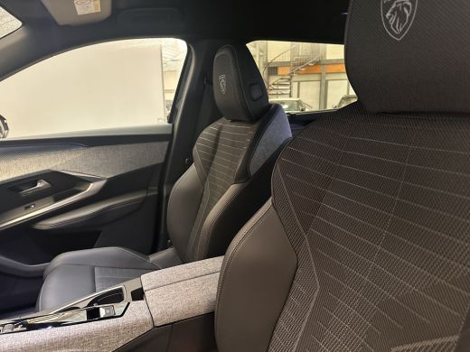 Peugeot 5008 1.2 Hybrid 136 GT Camera | Stoel + Stuurverwarming | Camera | Carplay | Digitaal Dashboard | Lede... ActivLease financial lease